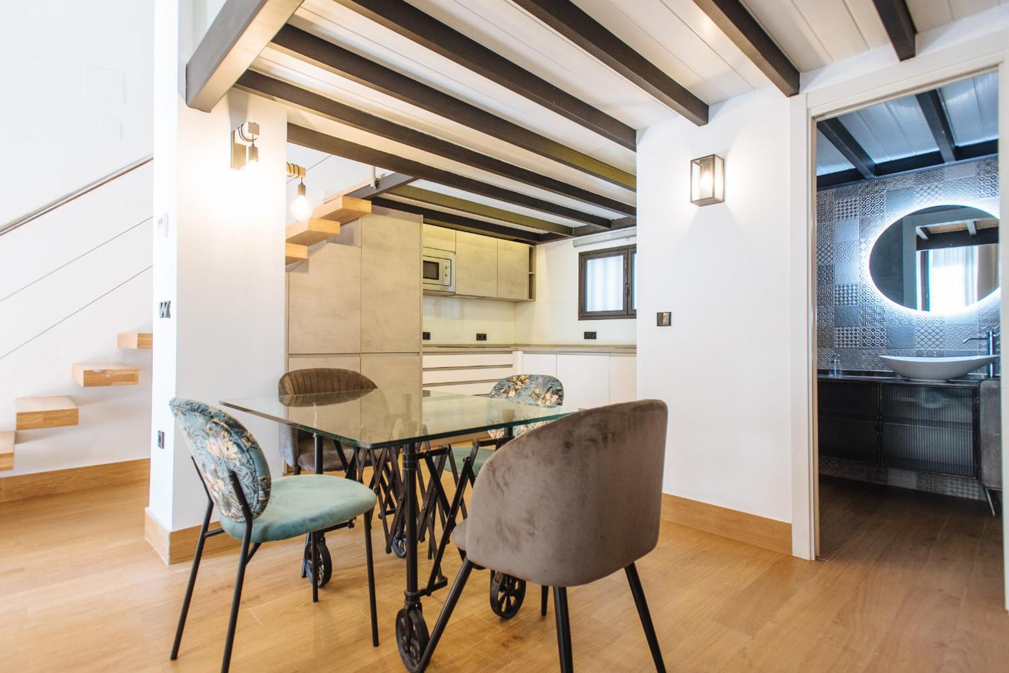 Loft Patricia Nervion Apartamento Sevilha Exterior foto